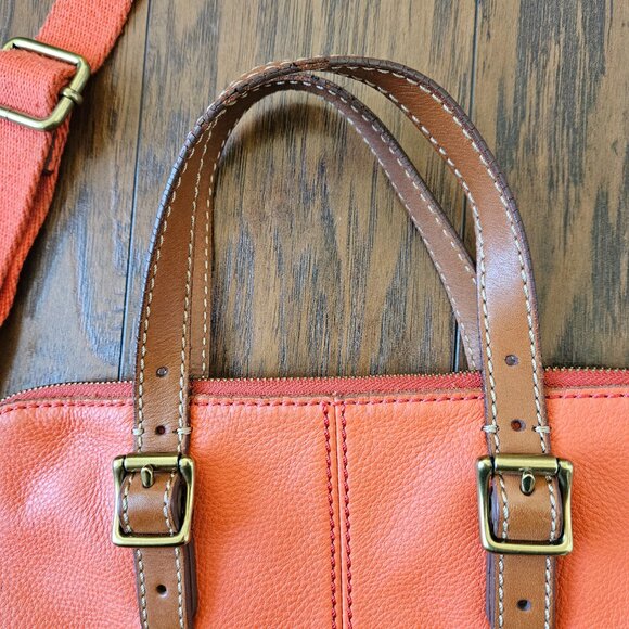 Fossil Explorer Orange Leather Foldover Crossbody Tote Shoulder Bag - Picture 6 of 14